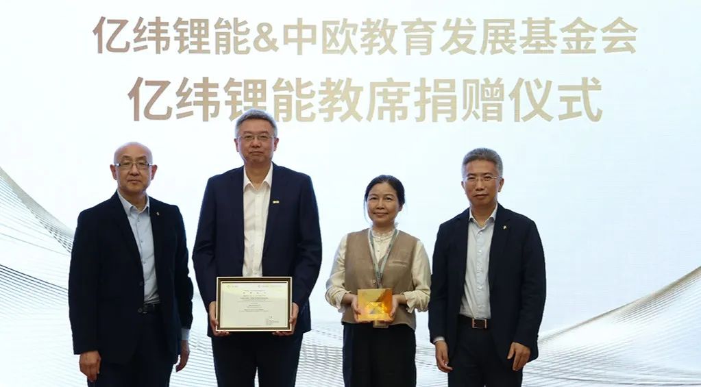 1731576959235376 1731576959235376