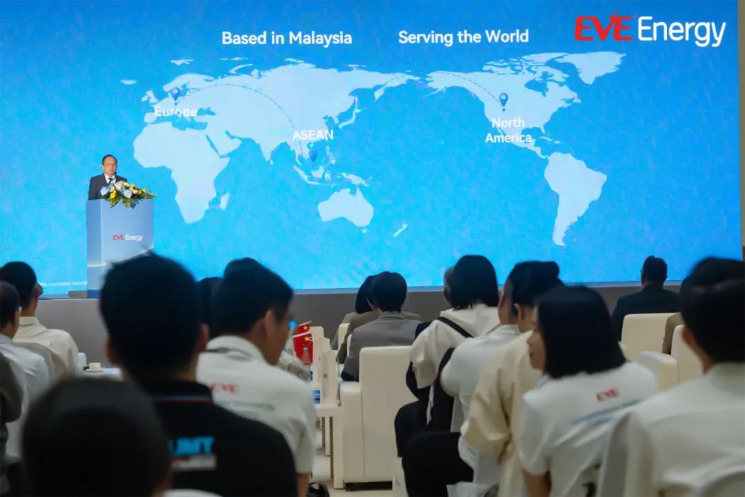 1734340106272871 1734340106272871